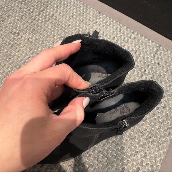 Jelly Shoes Kids Size 4 M Black Block Heel - Picture 5 of 7